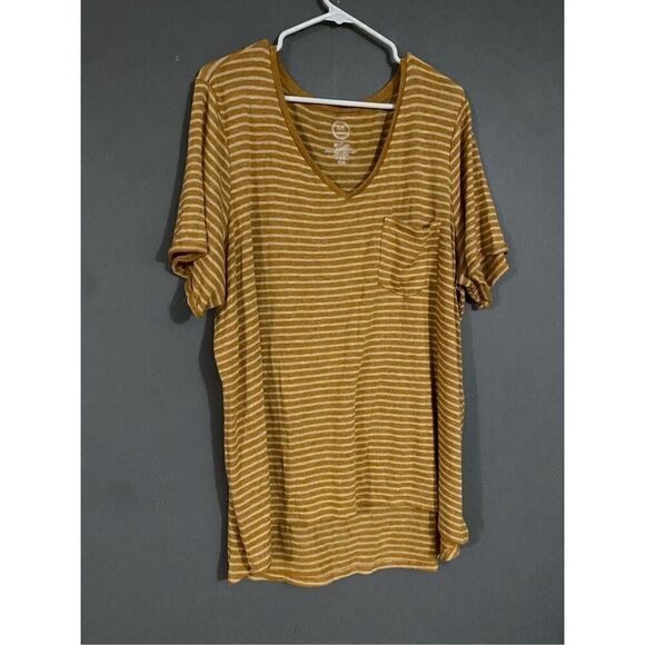 Maurices Yellow Striped Roll Cuff Short Sleeve High Low V Neck Top Size 2X - Picture 2 of 5